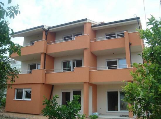 Apartment Ljubo