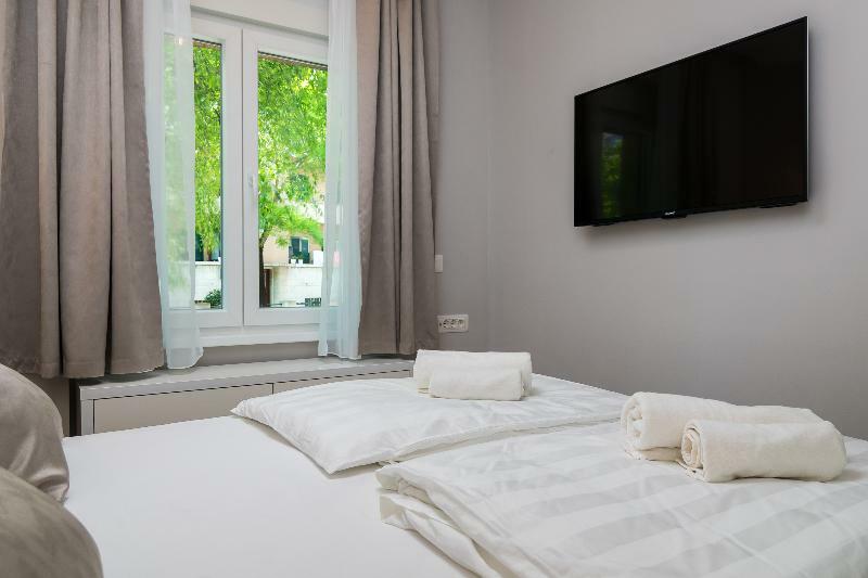Piano Gostinjska kuća 4*