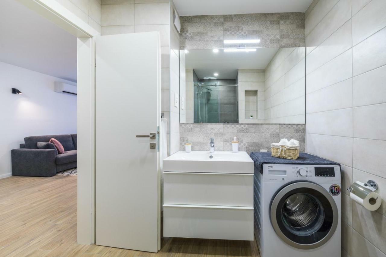 Onesta Apartment *