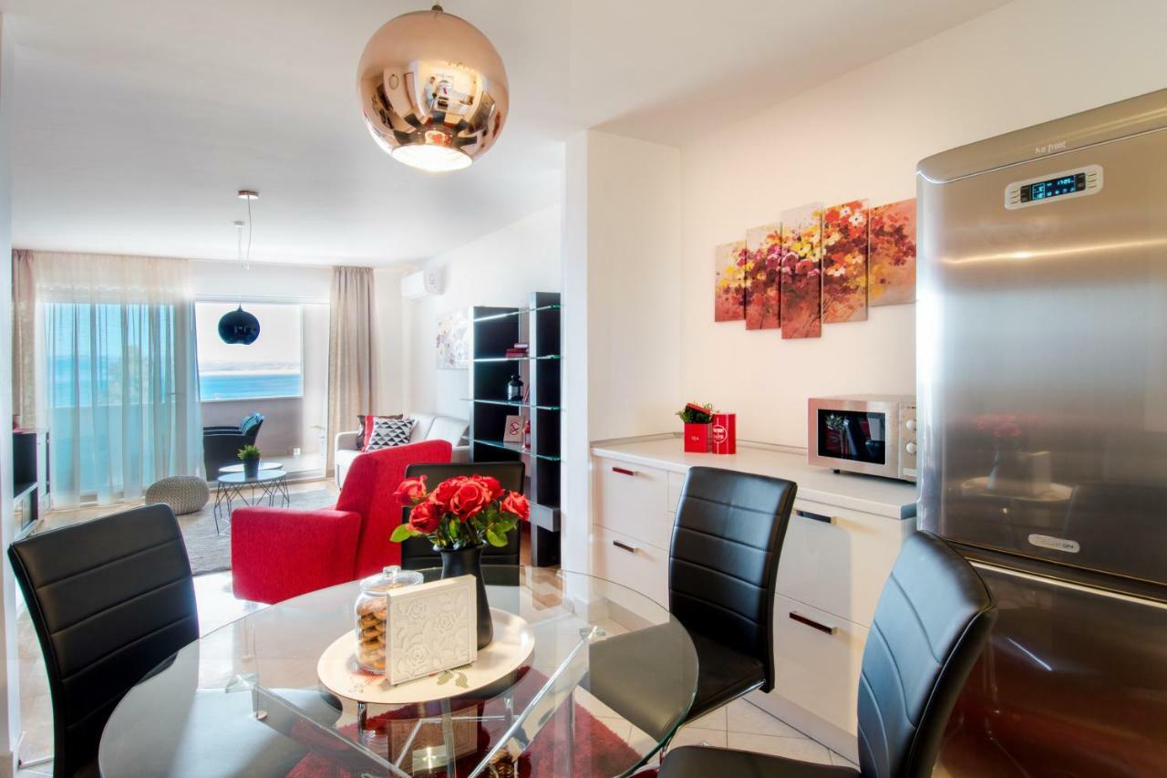 With View, Magis Red Apartment *