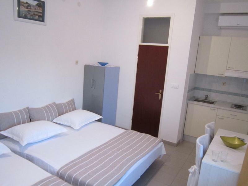 Studio Apartman Toni Apartment *