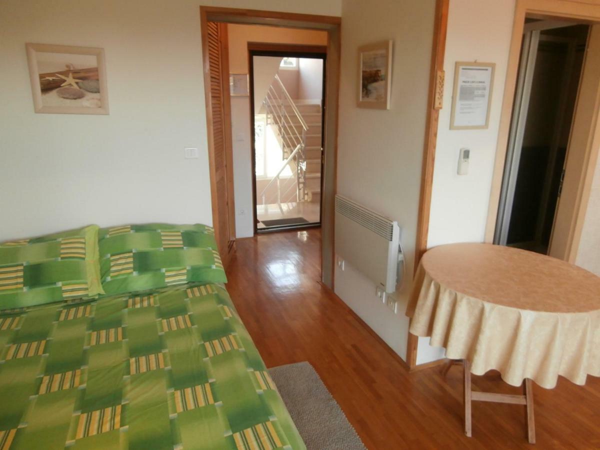 Studio Mia-beach In Apartment