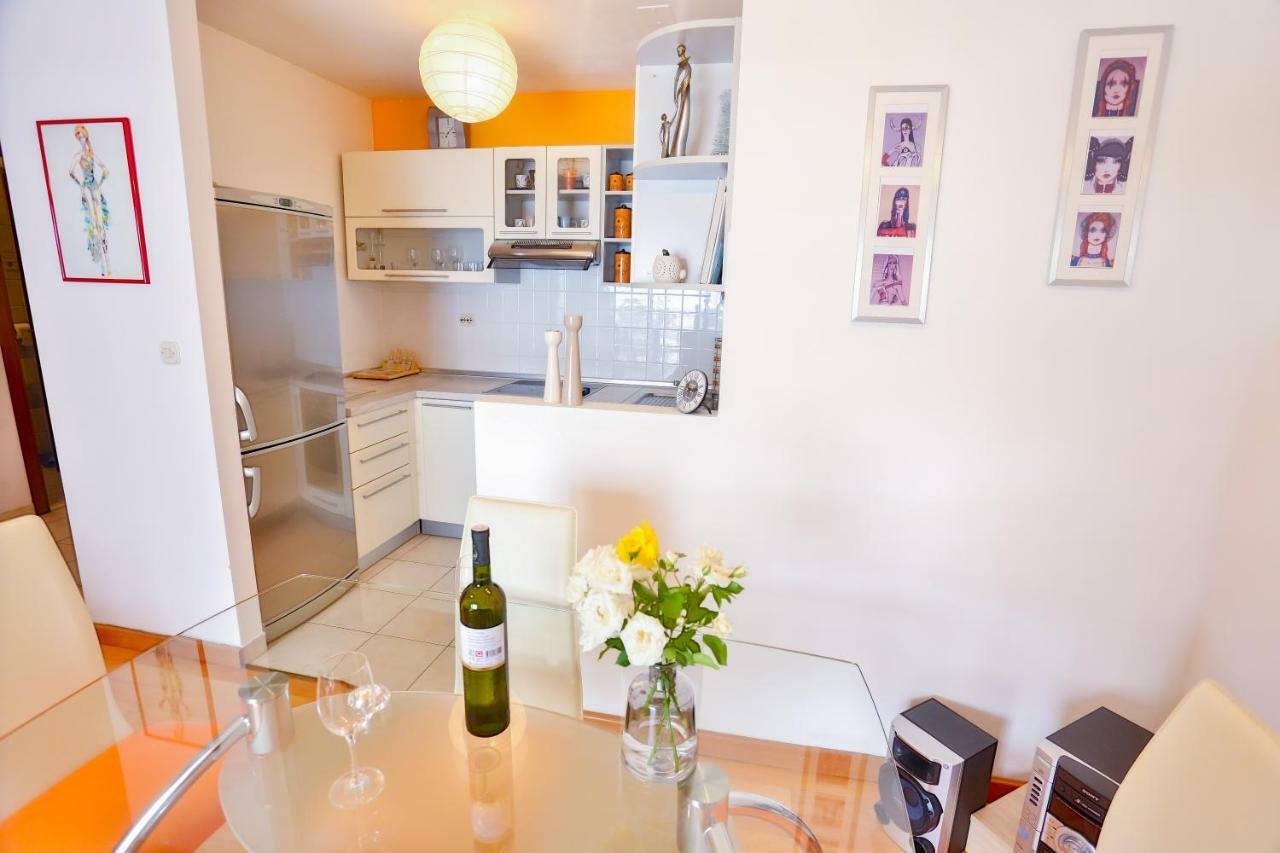 Ibis Apartment