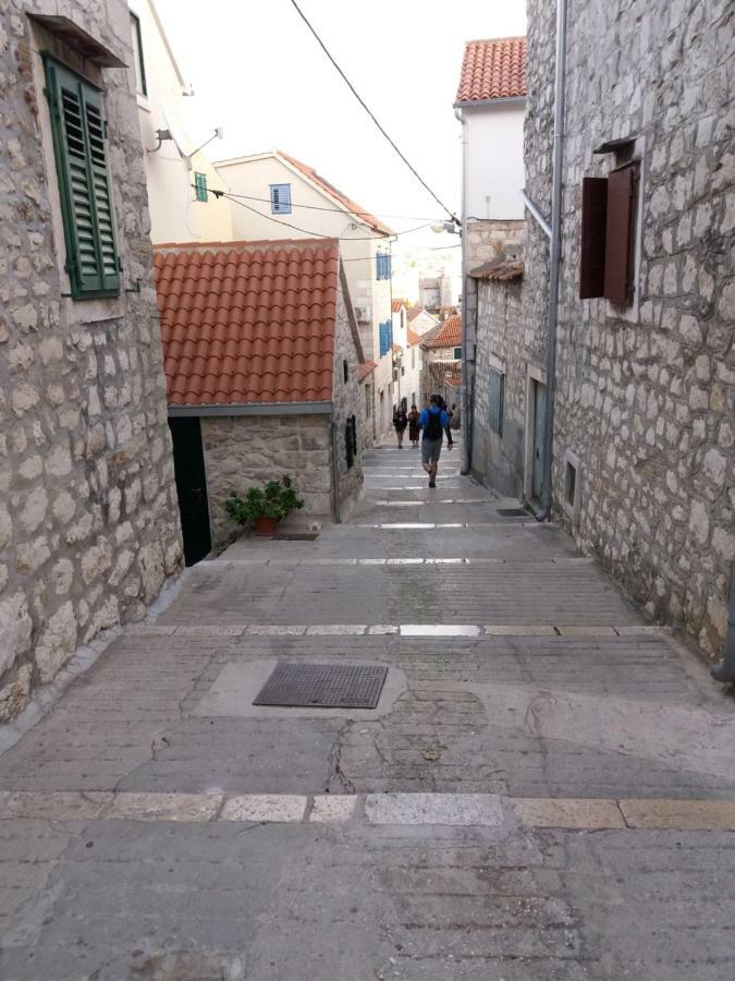 Gostinjska kuća Assi 2*