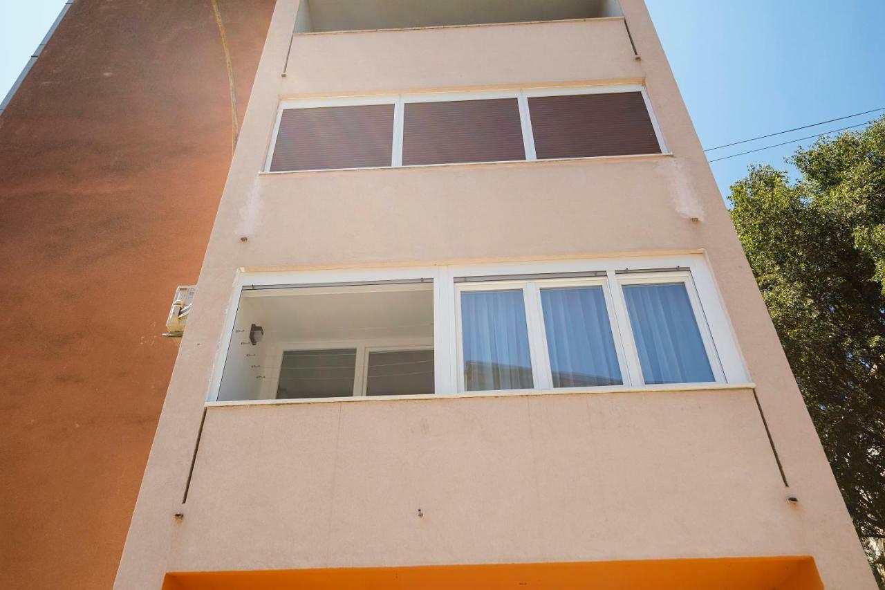 Rose Gold & With Balcony