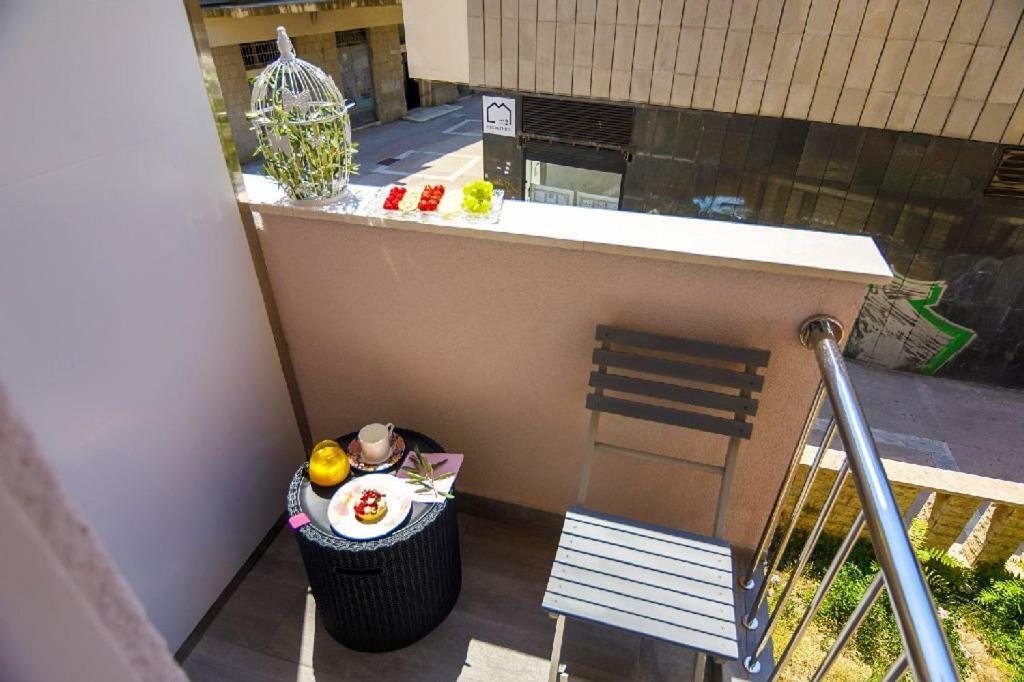 Rose Gold & With Balcony 3*