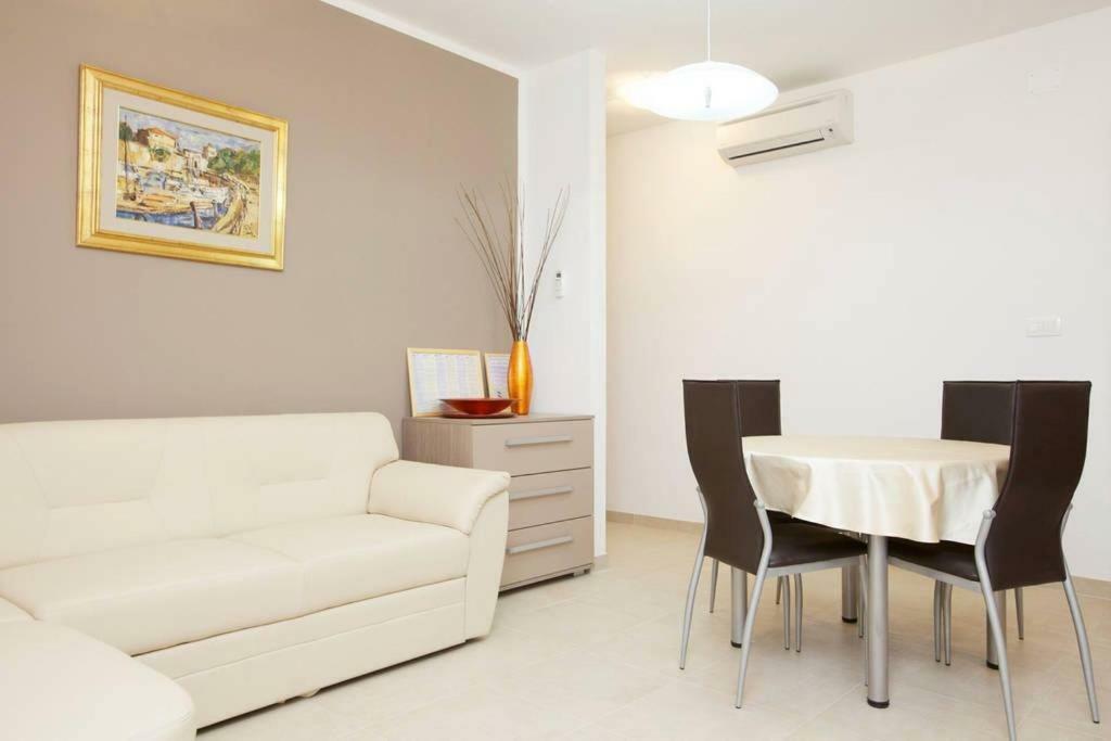 Apartman Bacvice *