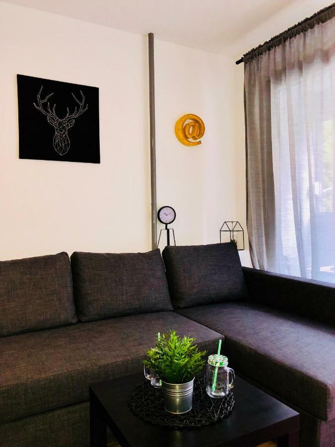 Right Place****cozy And Completely New Split