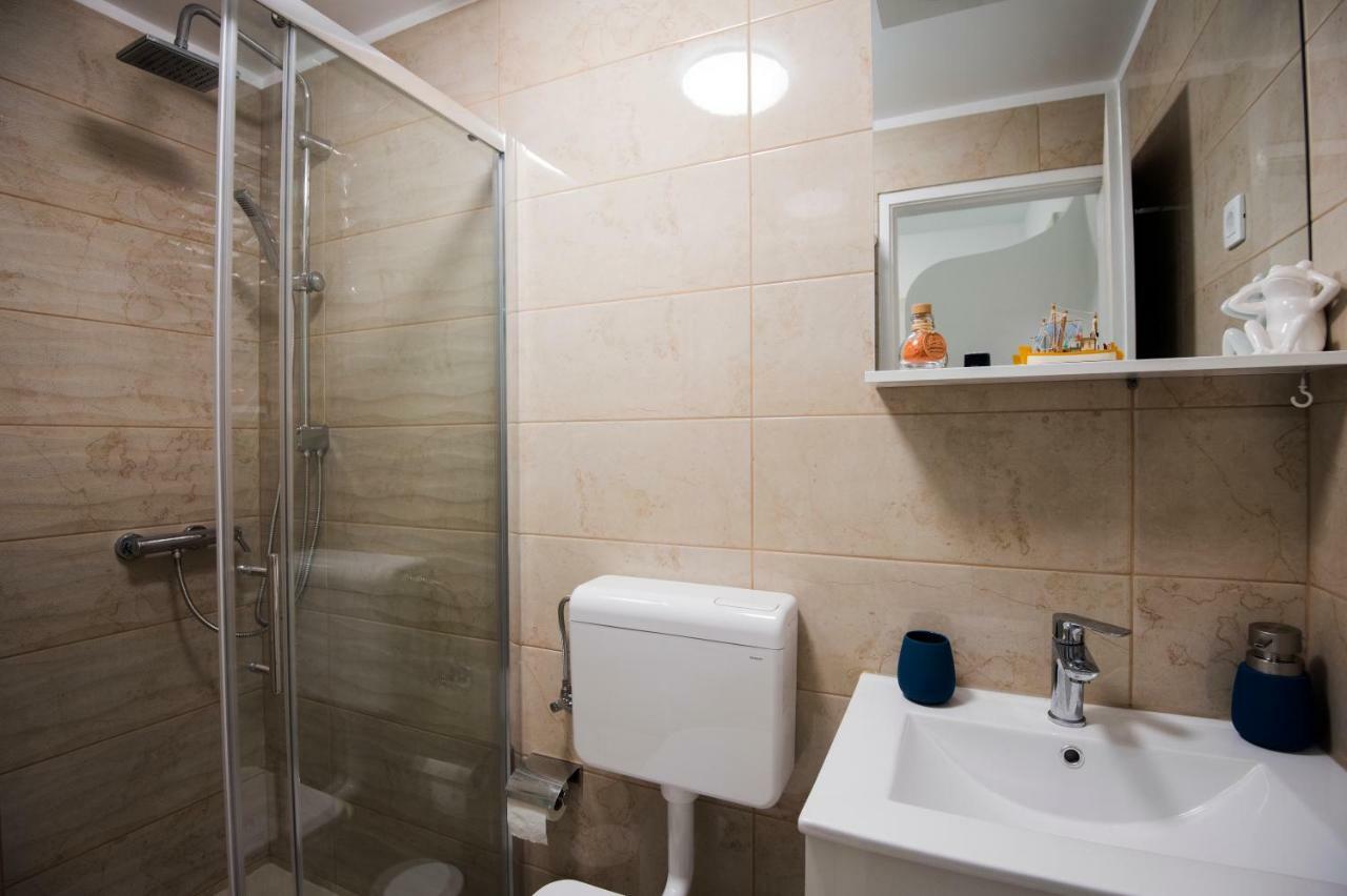 Appartement Ibis Your Cosy Oasis With Private Parking And Patio *