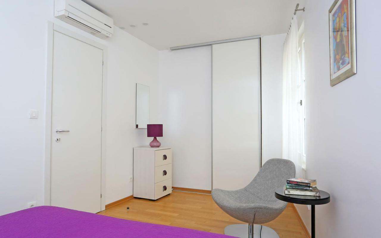 Luxury Apts Leone Centre Split