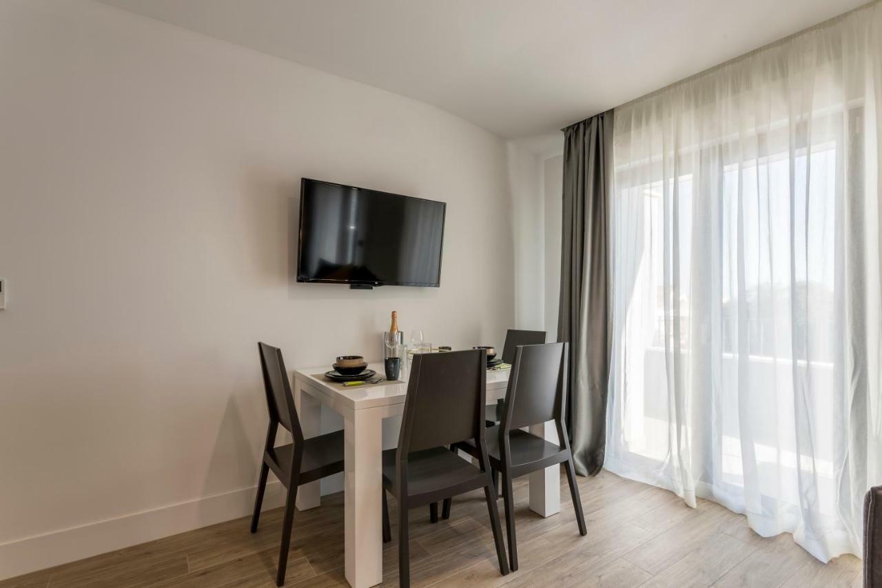 2nightstudios Gasthuis 4*