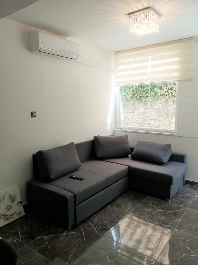 Sunny Paradise, Center Of Apartment *