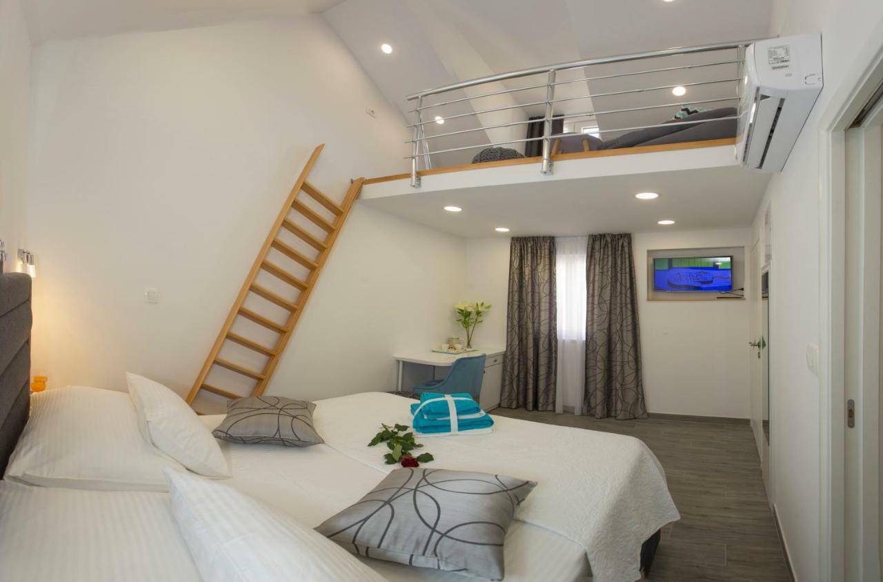 Central Old Town Guest house