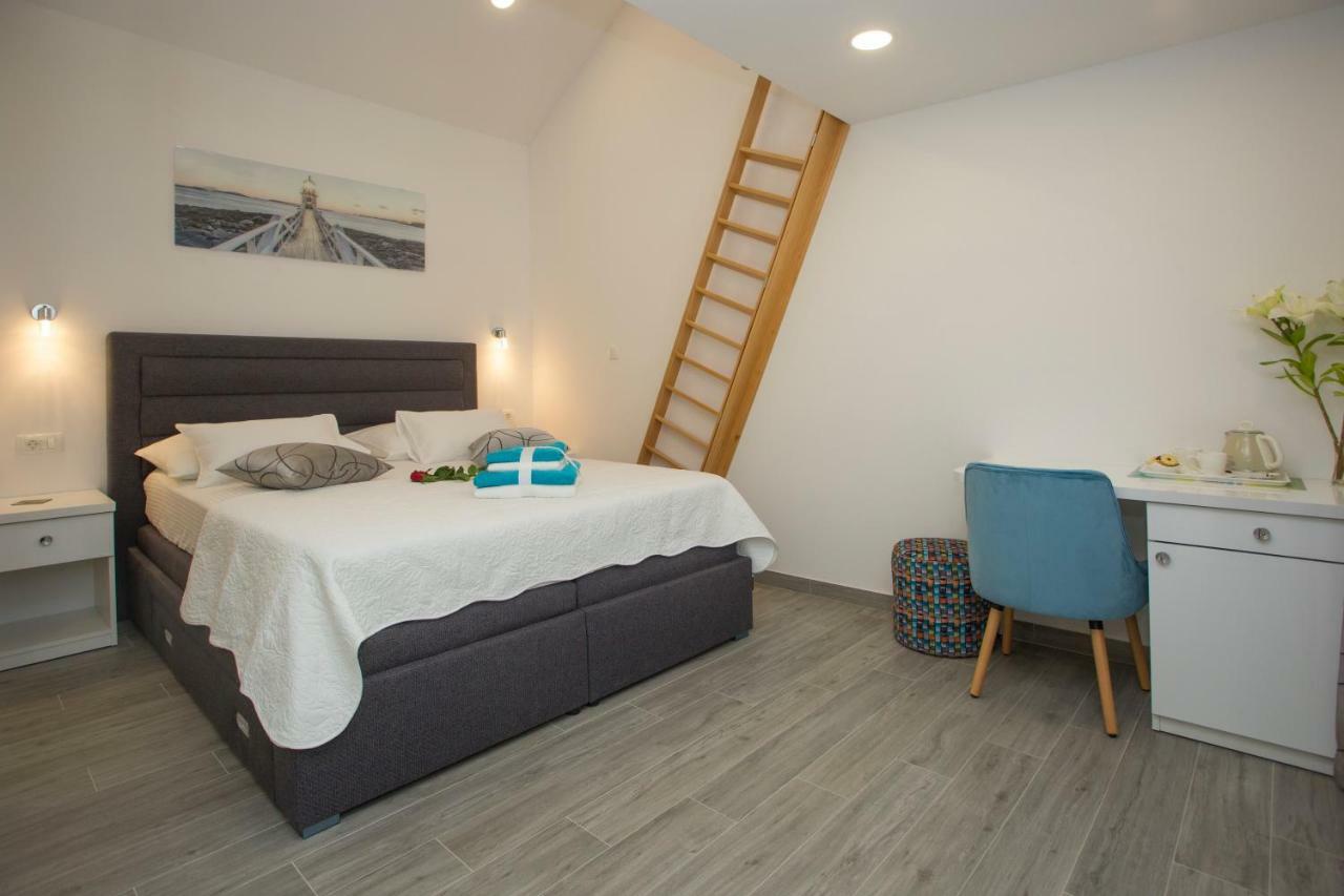 Central Old Town Guest house Split