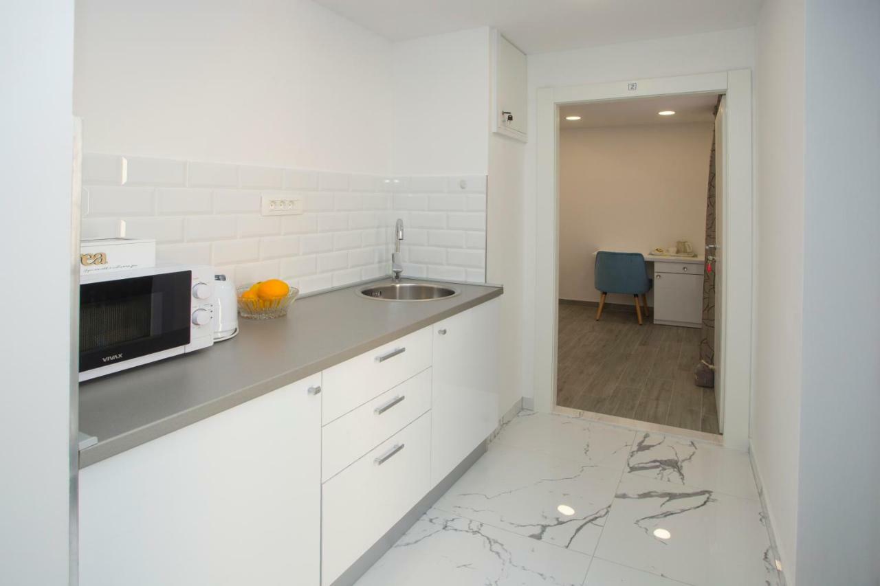 Central Old Town Guest house 3*