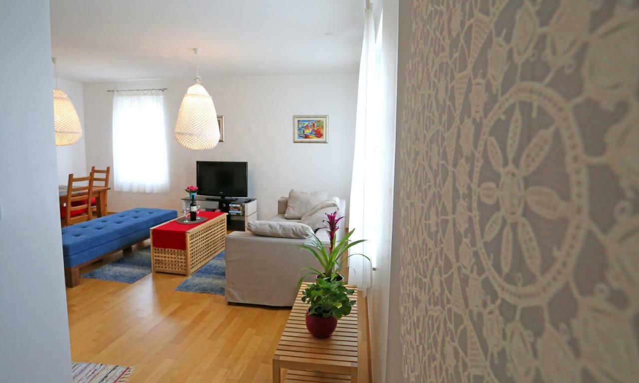 Luxury Apts Leone Centre *