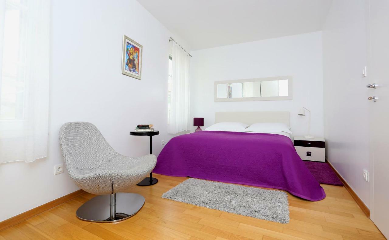Luxury Apts Leone Centre Apartment