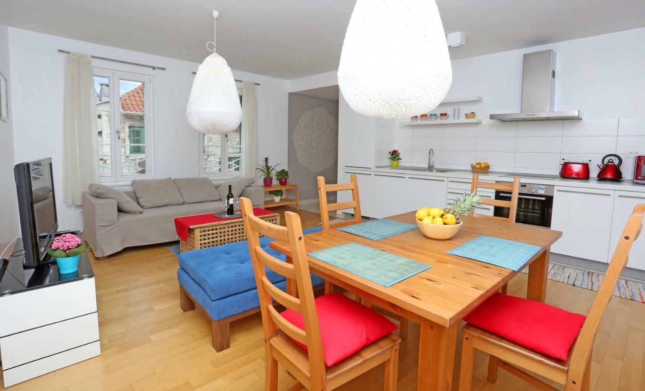 Luxury Apts Leone Centre Apartment *