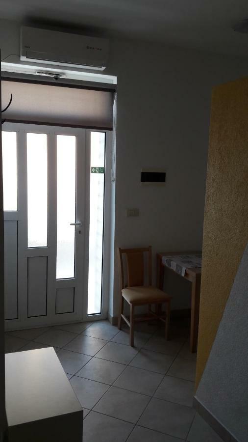 Latica Apartment Split