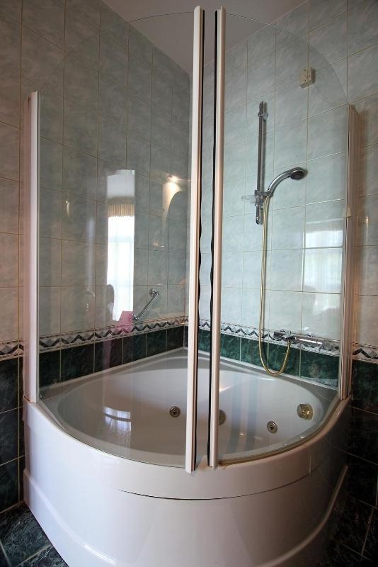 Hotel Consul