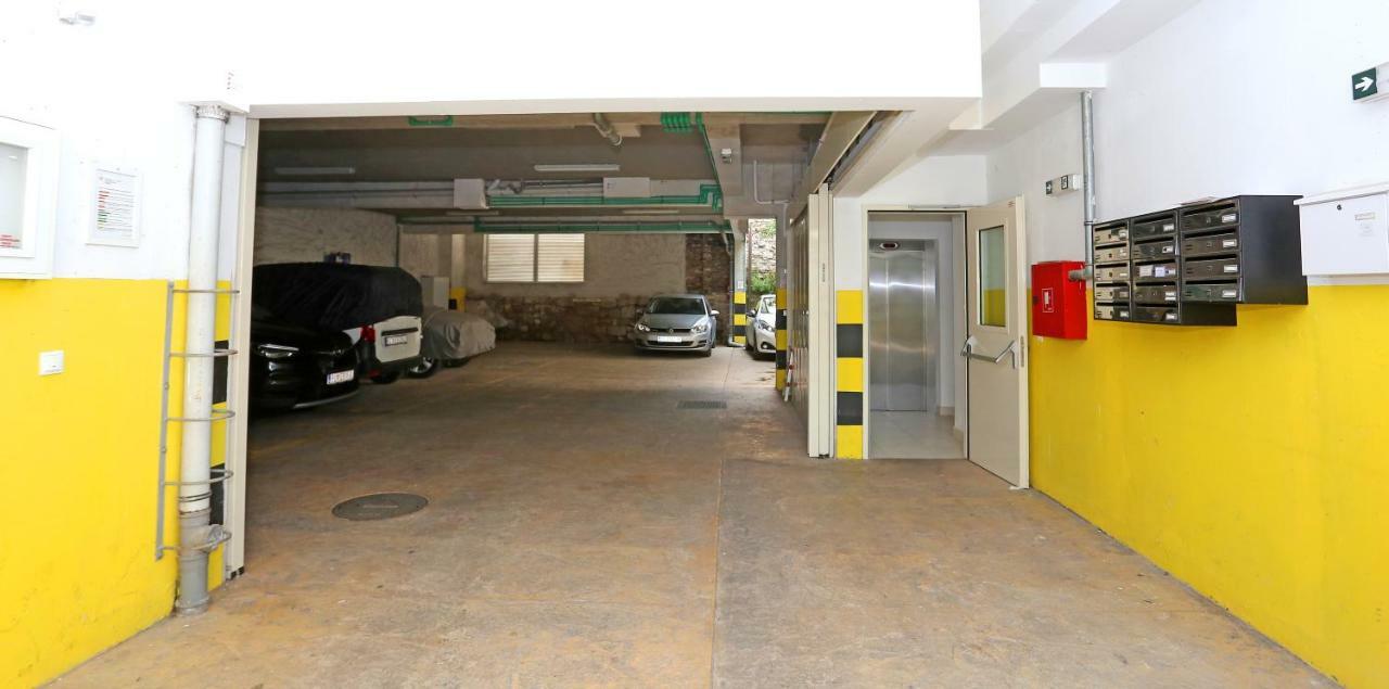 Apartment Luxury Apts Leone Centre Split