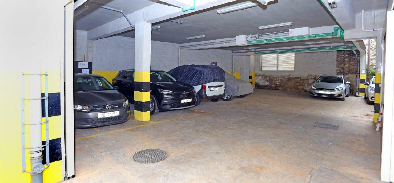Luxury Apts Leone Centre Apartment Split