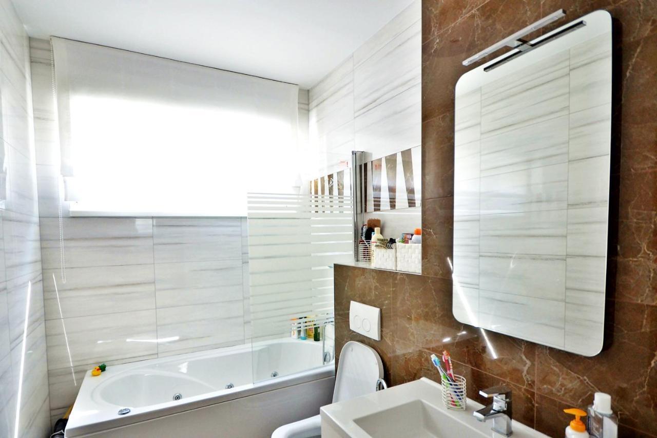 Veduta Luxury Apartment