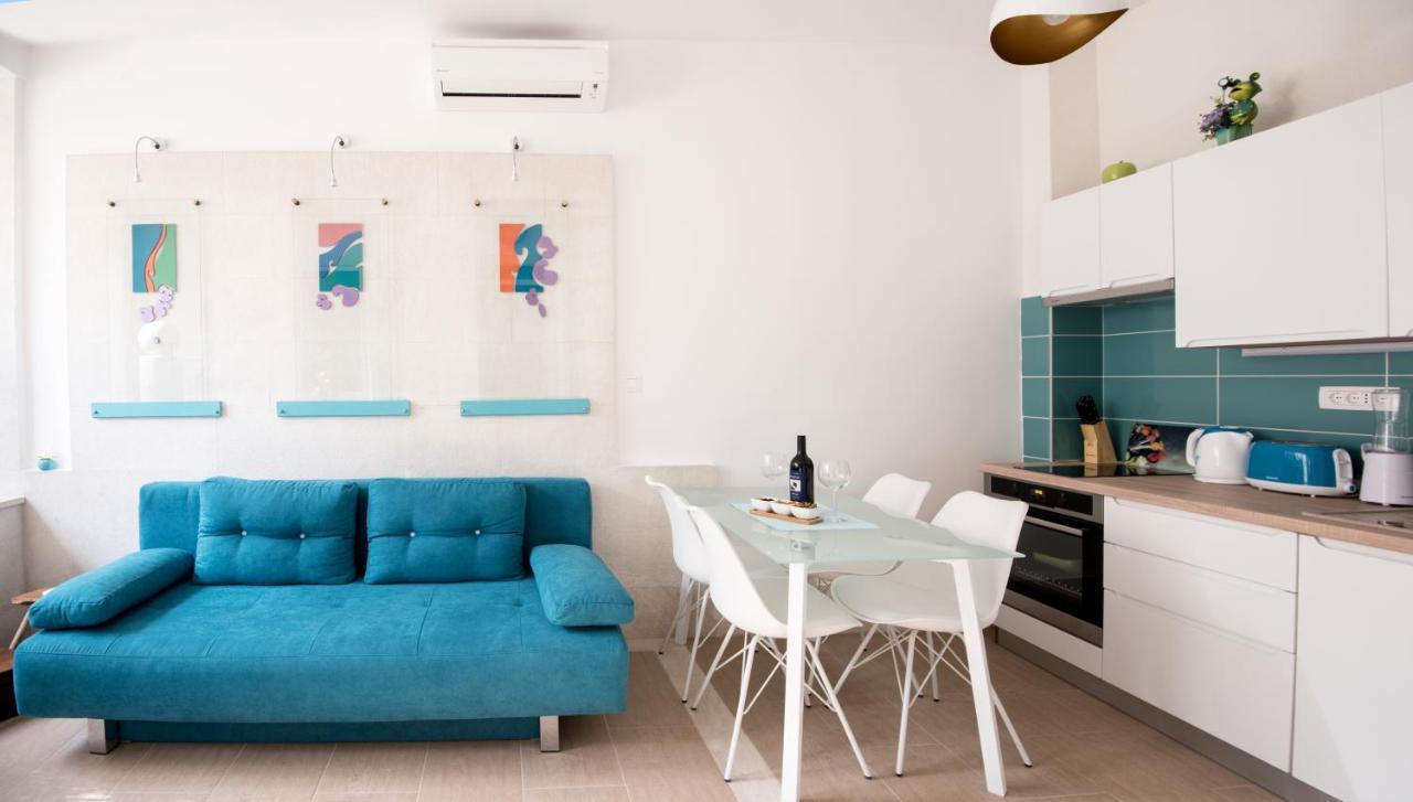 Ibis Your Cosy Oasis With Private Parking And Patio *