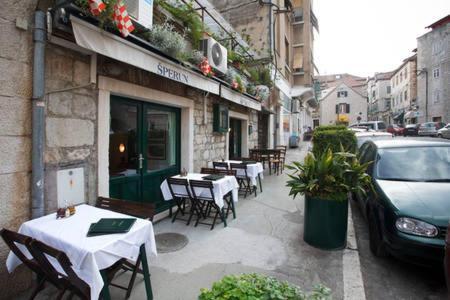 Luxury Apts Leone Centre Apartment Split