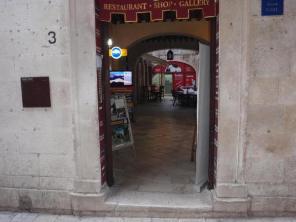 Opium Old City Guest house