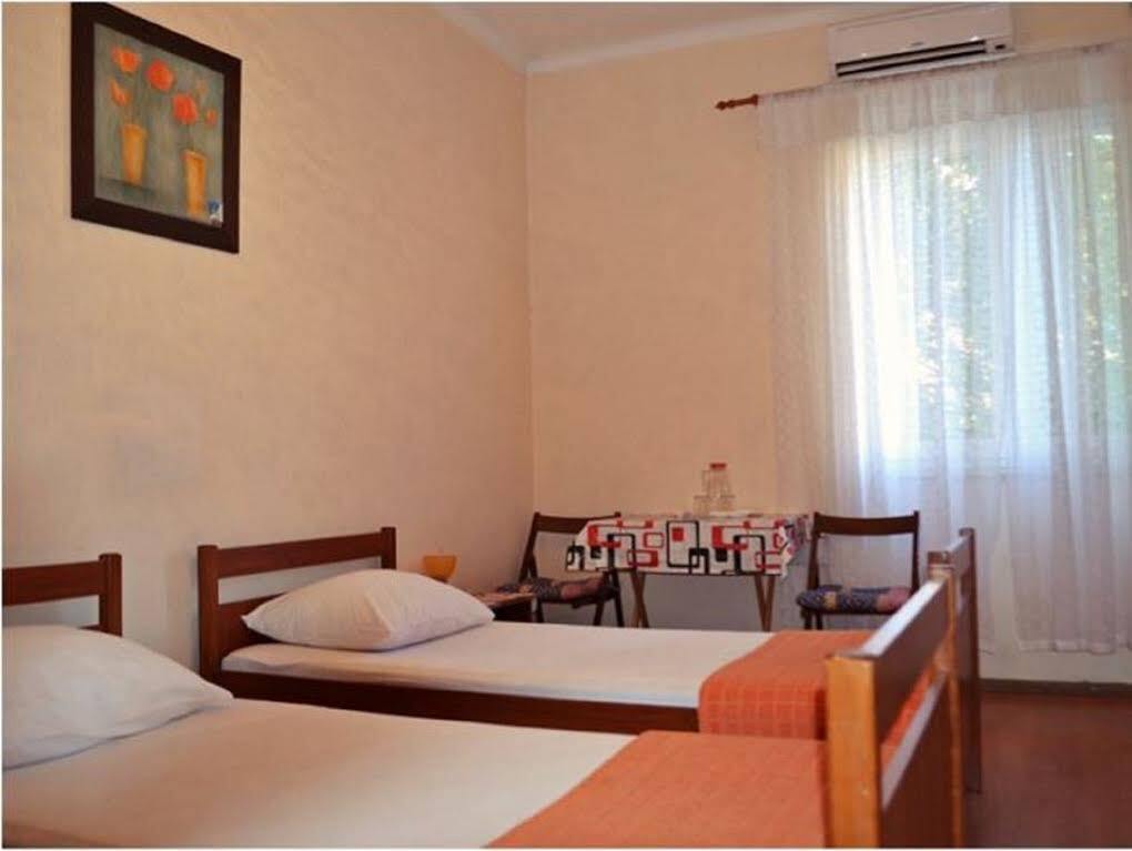 Private Accommodation Raspudic