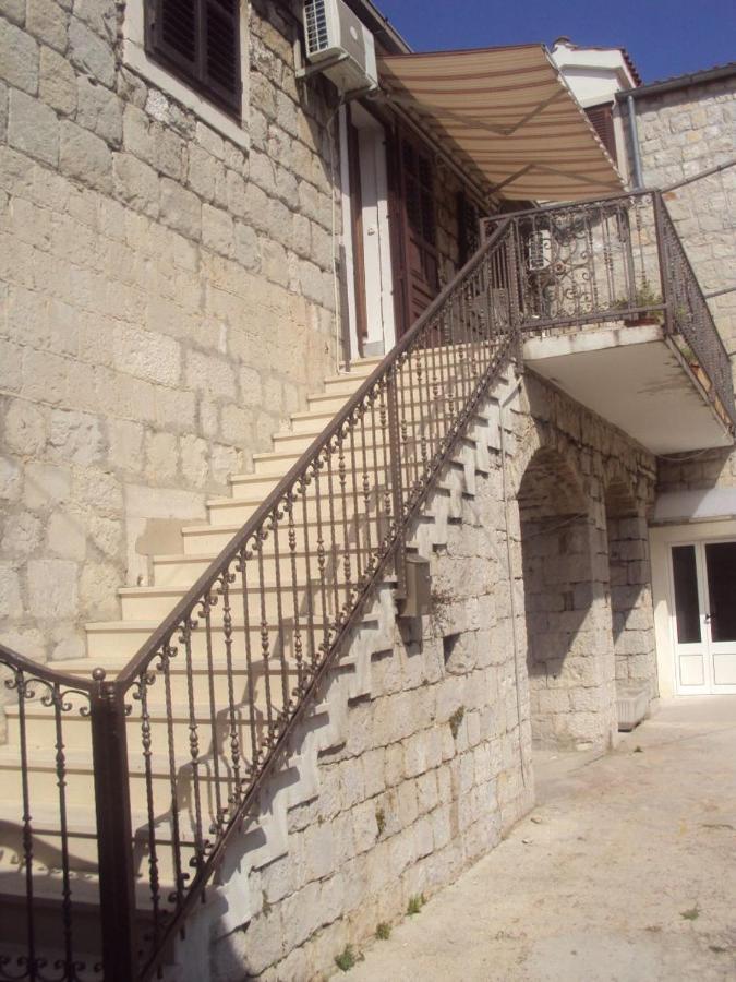 Guest house Apartments And Room Merica Split