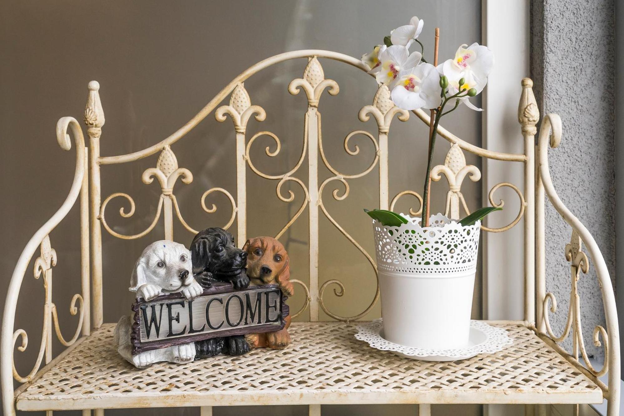 Luxury 1 Bedroom App Center&balcony Free Parking