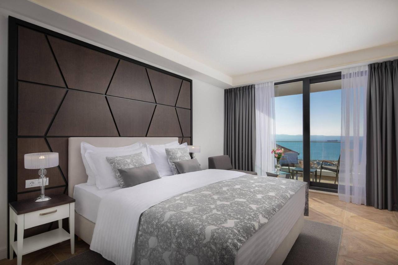 Ellure Luxury Hotel 4*