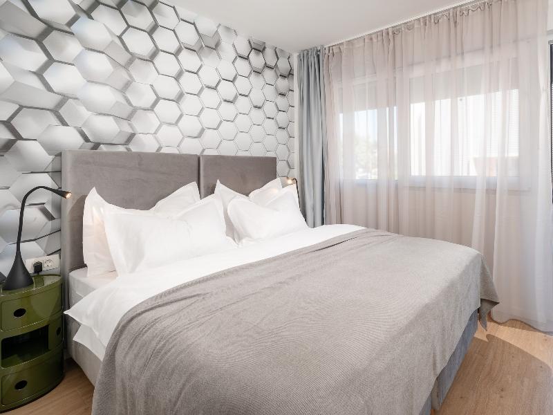 Skaline Luxury
