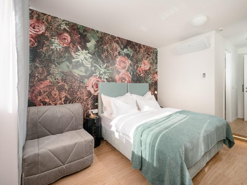 Skaline Luxury Bed & Breakfast 4*