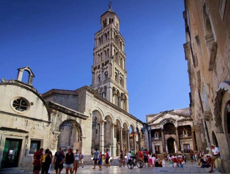 Luxury Pino 4* Split