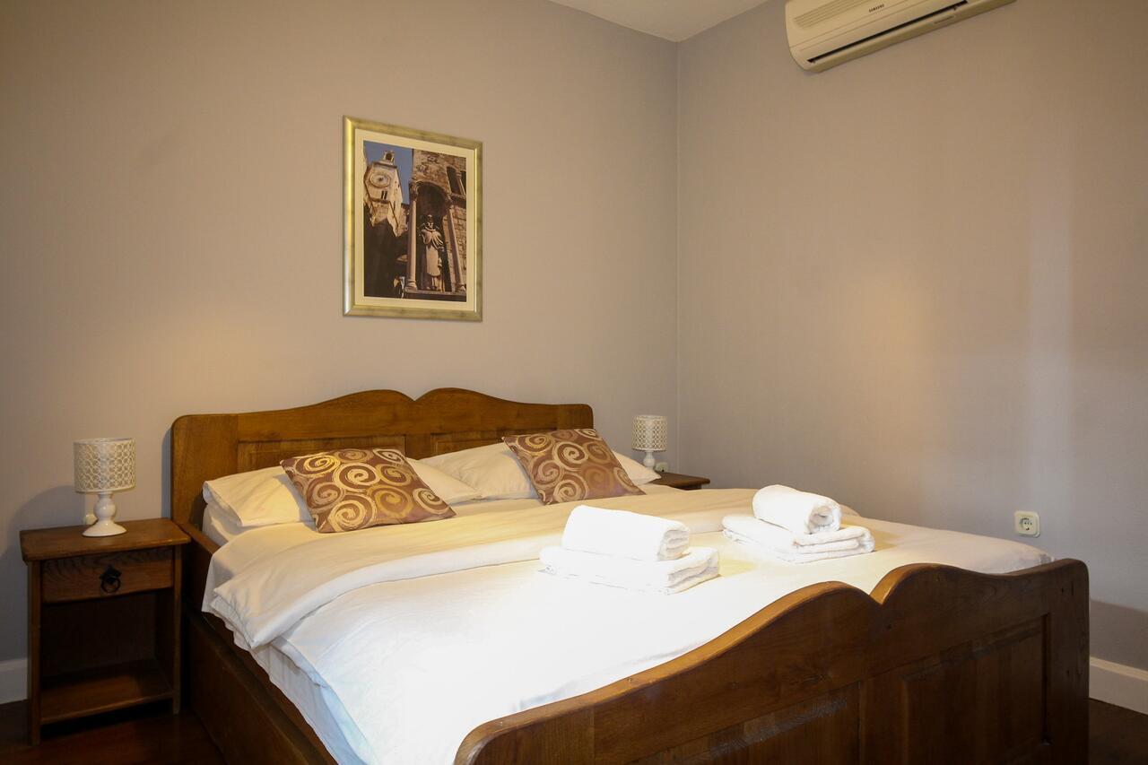 Guest house Varos 3*